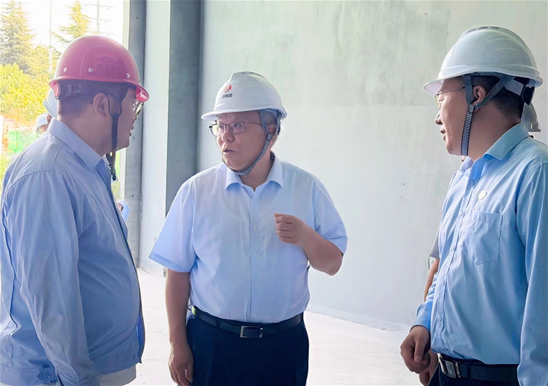 閔小建到蒲潔能化、陜焦公司開(kāi)展安全（消防）環(huán)保檢查及“夏送清涼”慰問(wèn)活動(dòng)